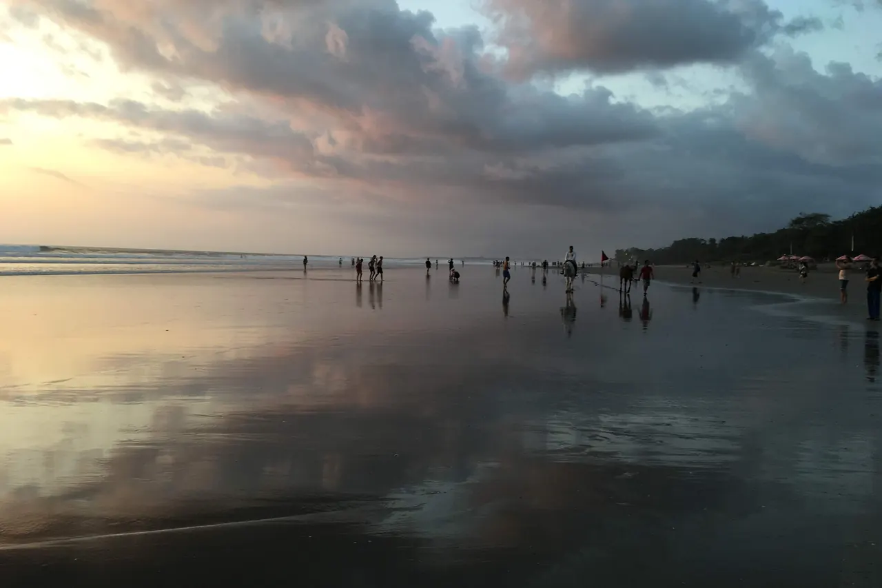 Evening beach walk on Seminyak's western shoreline