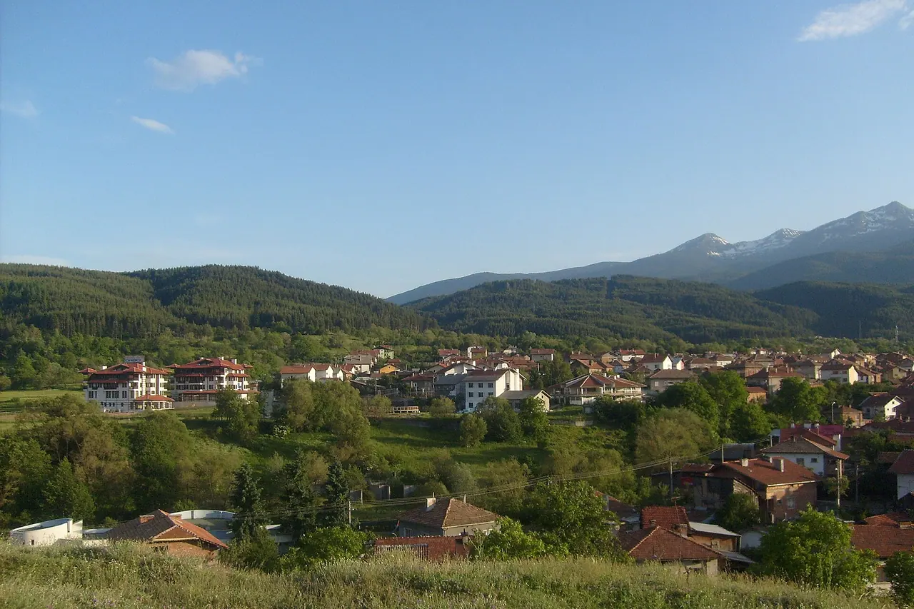 Vue sur la ville de Dobrinichte