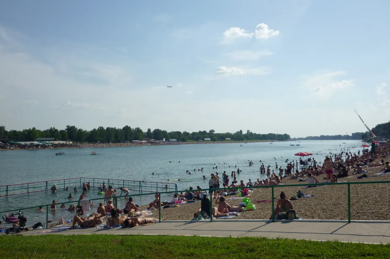 Lakeside beach and open water at Ada Ciganlija in Belgrade