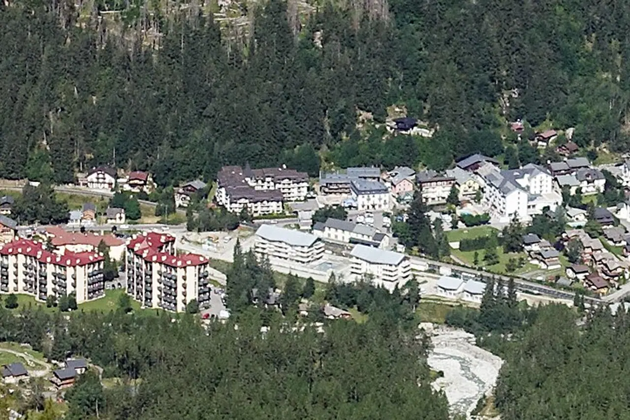 Το χωριό Argentière στην πάνω κοιλάδα του Σαμονί