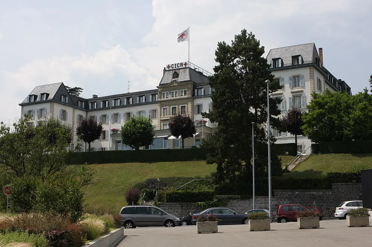 Buildings and entrance area of Geneva’s International Red Cross and Red Crescent Museum complex