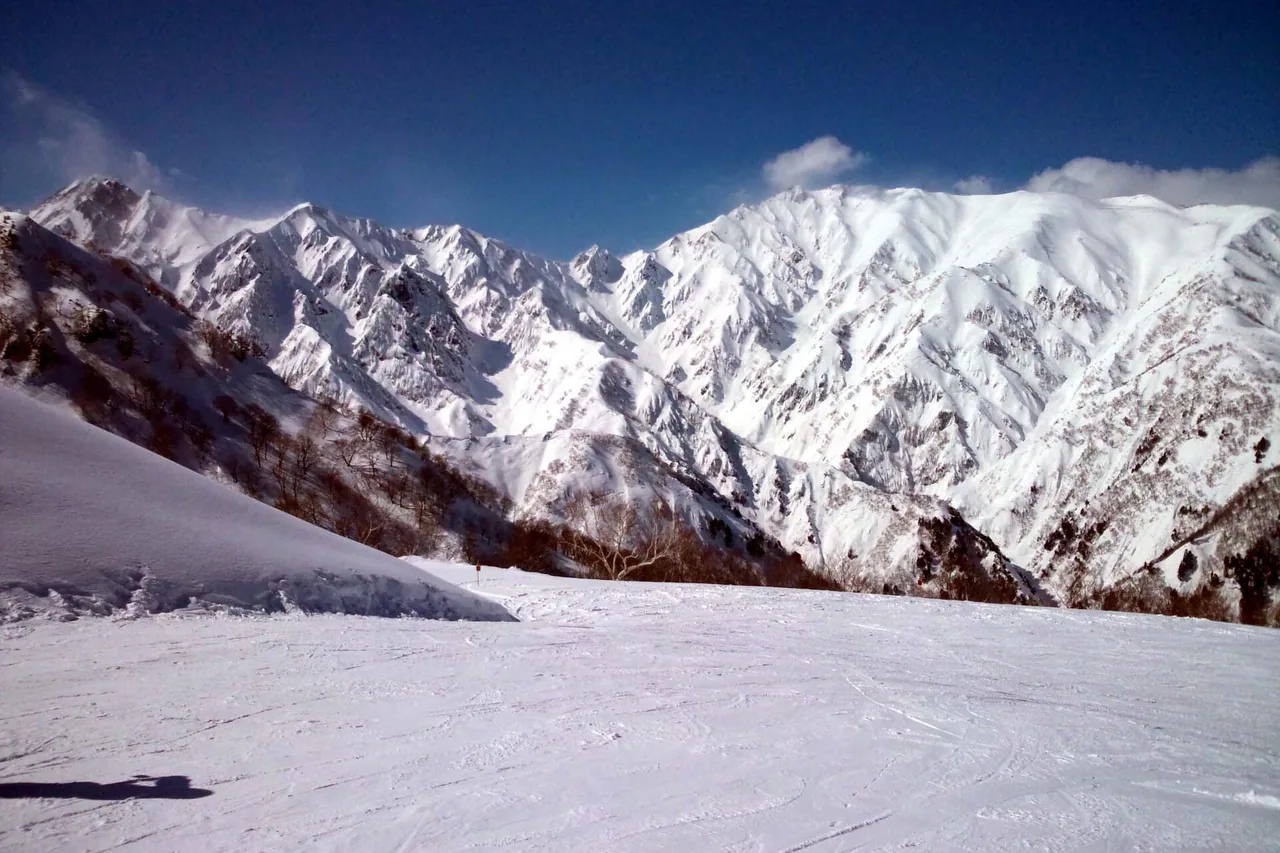 Blick über die Berge von Hakuba von Goryu aus