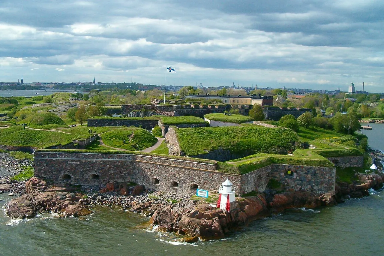 Suomenlinna's stone fortifications and shoreline beside Helsinki