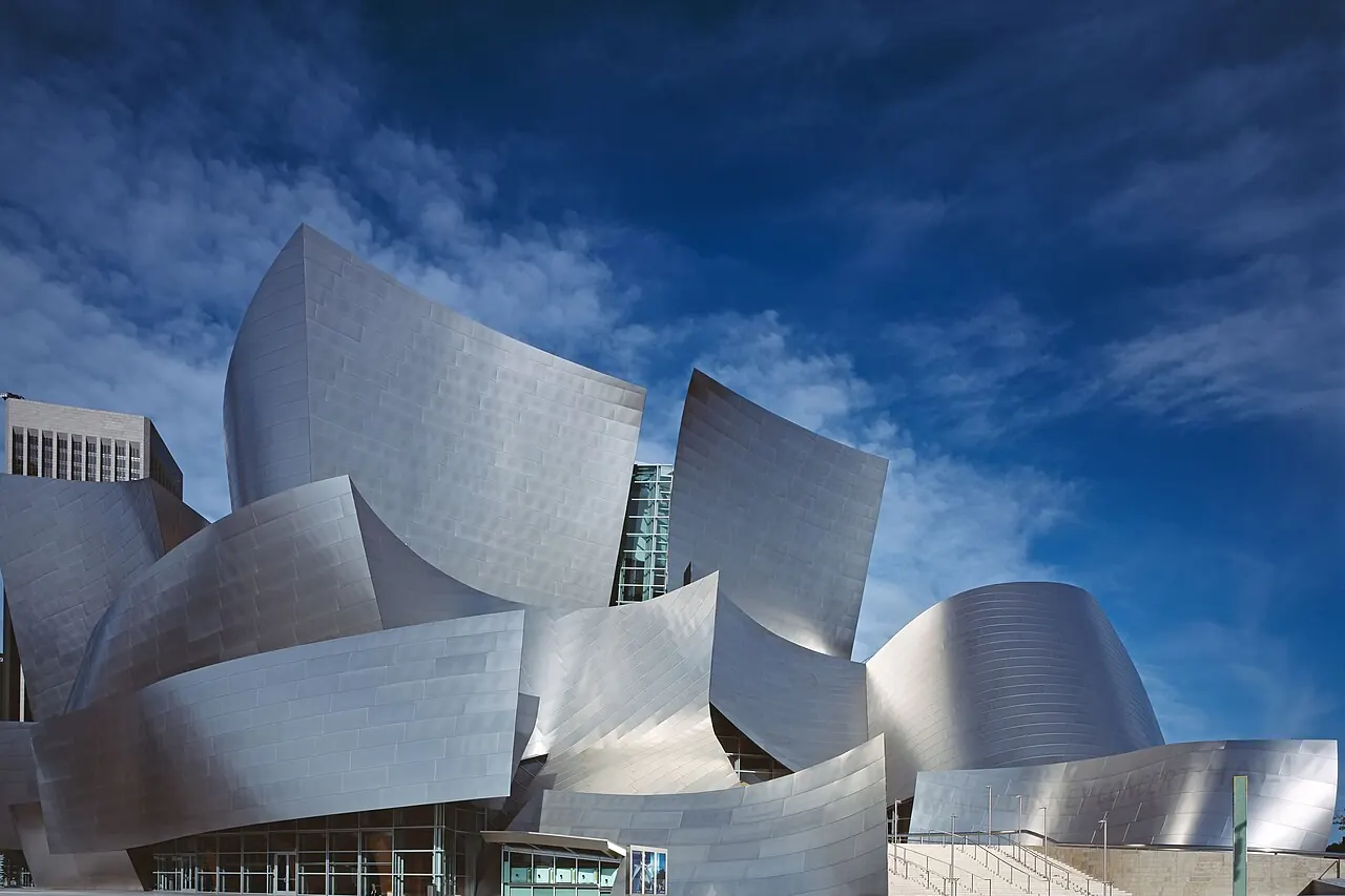 The curving stainless-steel exterior of Walt Disney Concert Hall