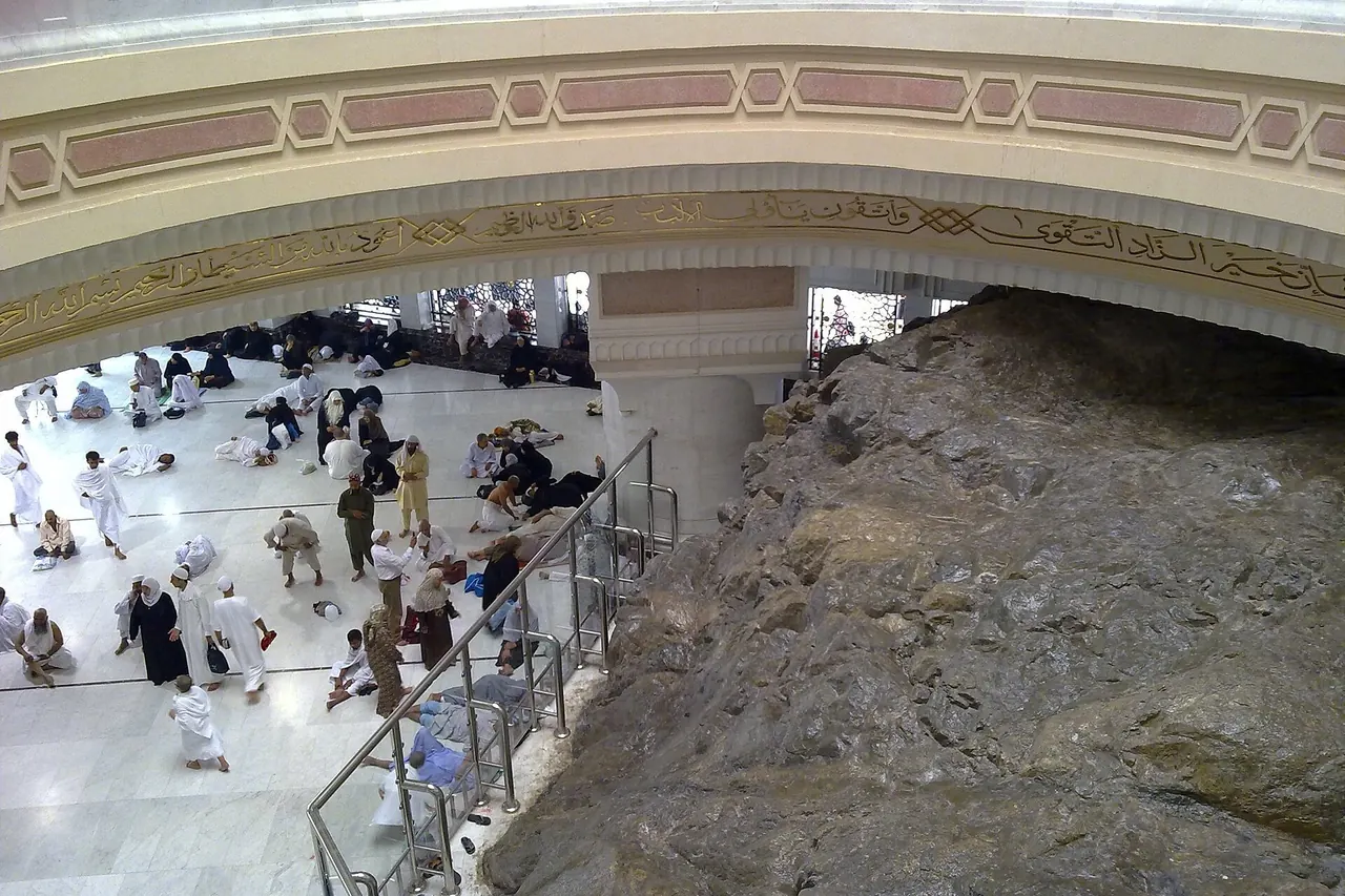 The exposed rock at Safa beneath the covered structure of the Grand Mosque