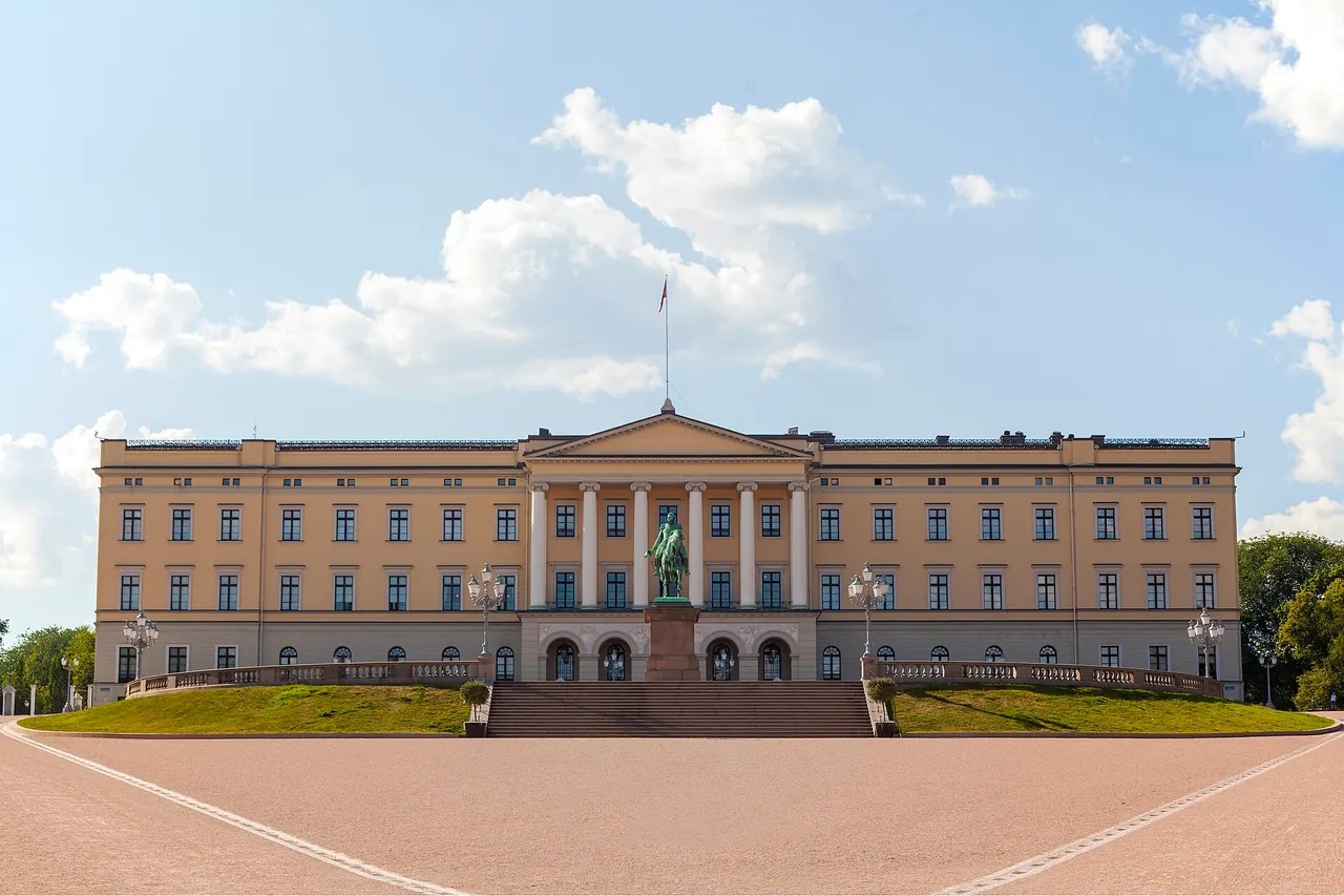 The Royal Palace in Oslo with its columned entrance and equestrian statue