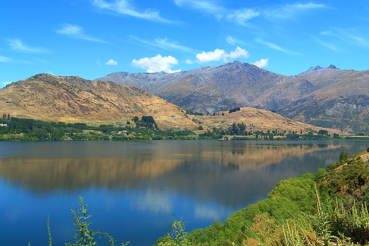 Lake Hayes and the surrounding mountain landscape