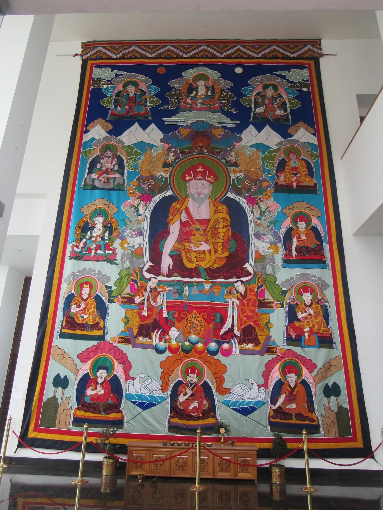 Ein Applikations-Thangka, fotografiert im Textilmuseum Bhutans in der Royal Textile Academy