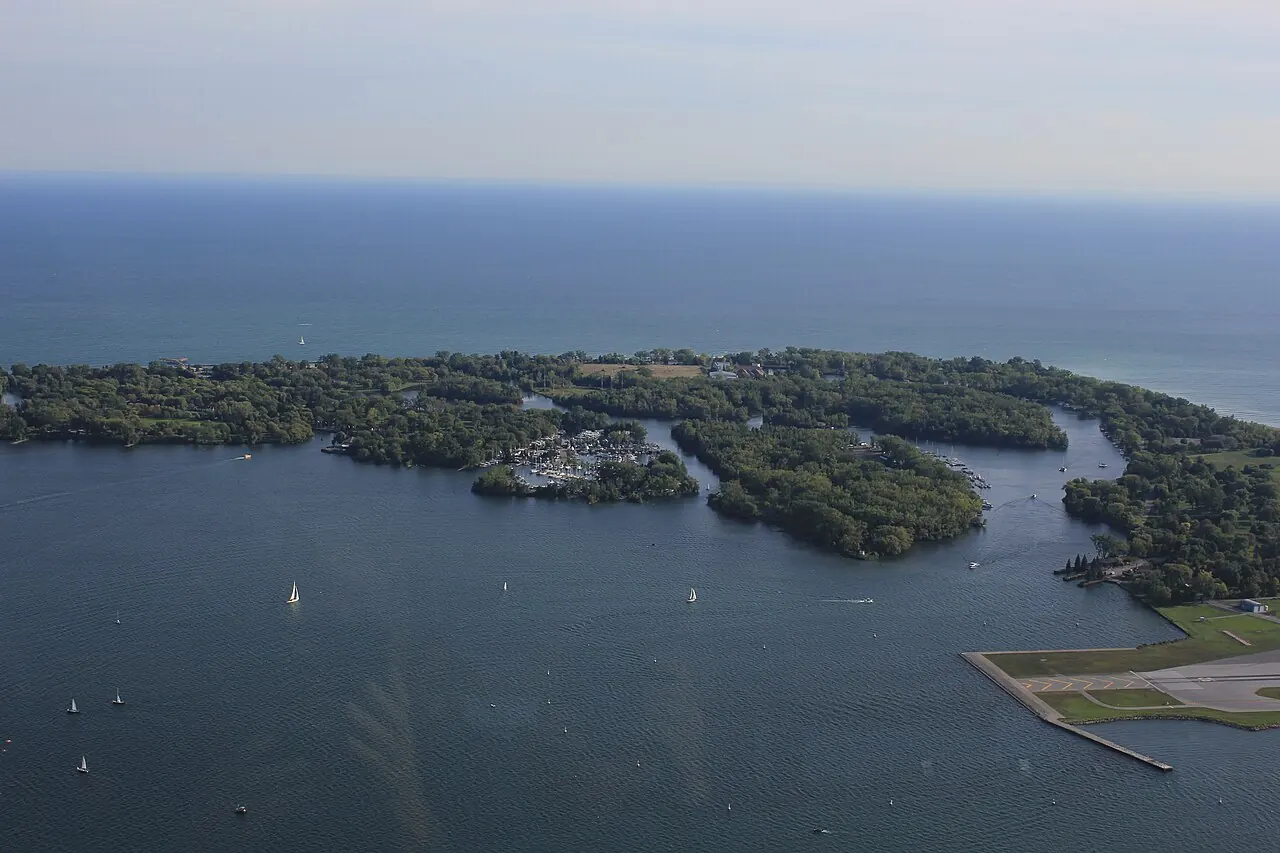 The Toronto Islands, parkland and shoreline viewed from above the harbour