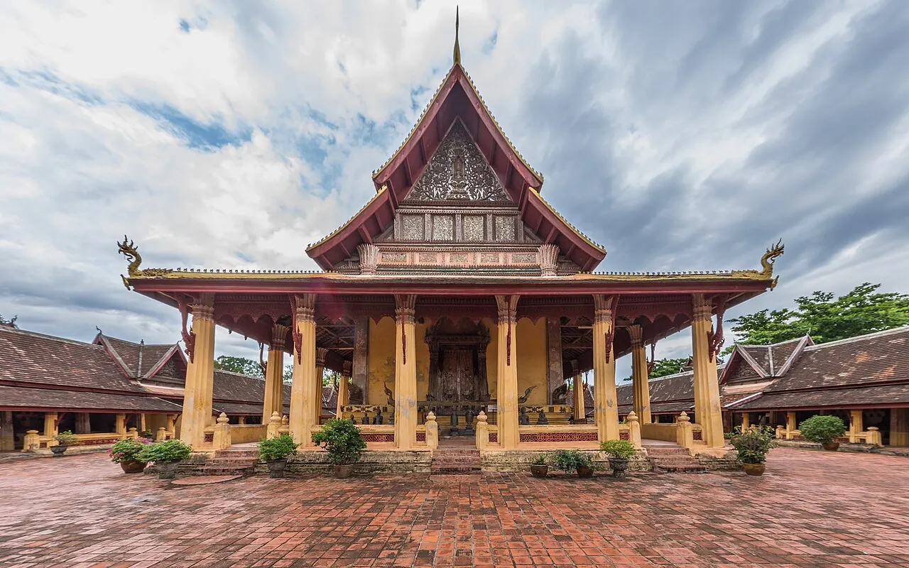 Wat Si Saket's decorated hall facing its brick-paved courtyard