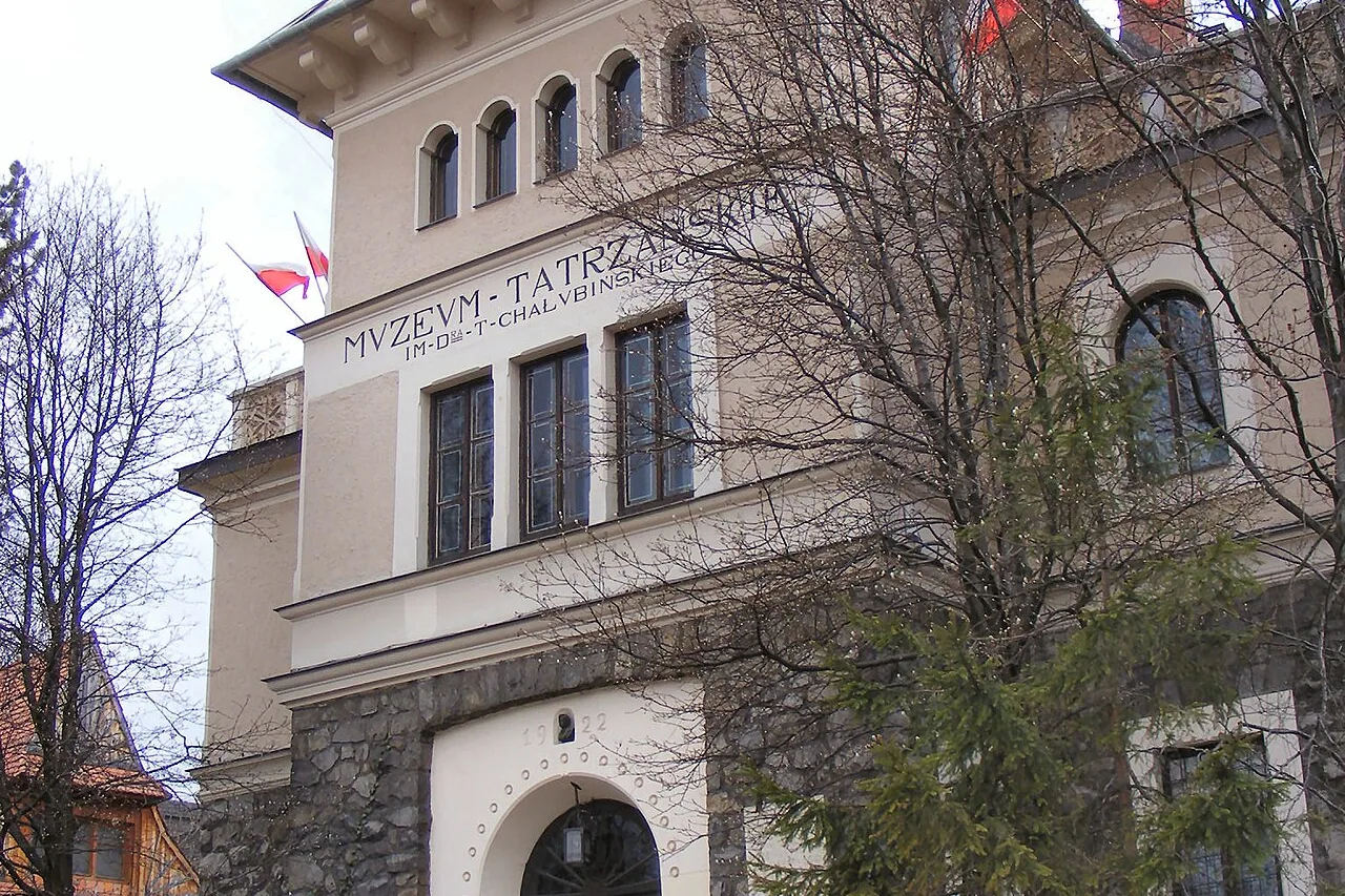 Hauptgebäude des Tatra-Museums in Zakopane